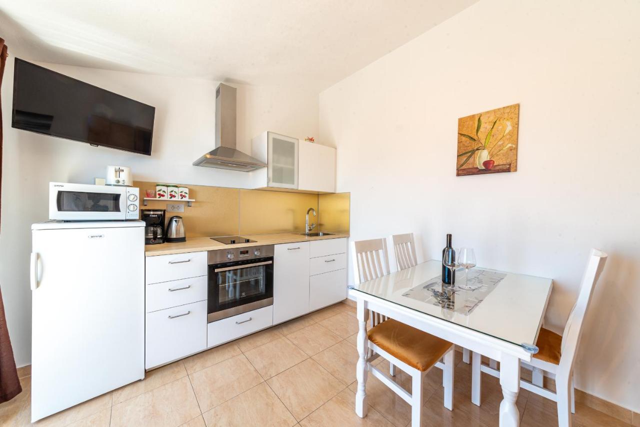 Apartments Kristian بول المظهر الخارجي الصورة