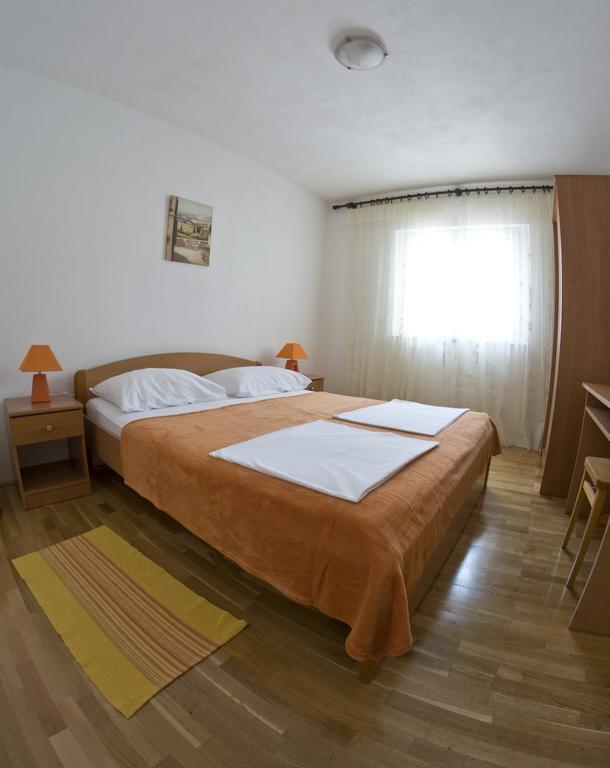Apartments Kristian بول الغرفة الصورة